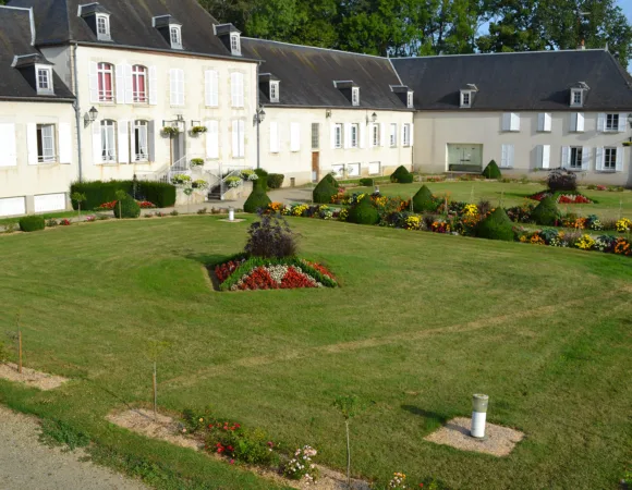 ehpad-champcevrais-chateau-de-bouron-89220