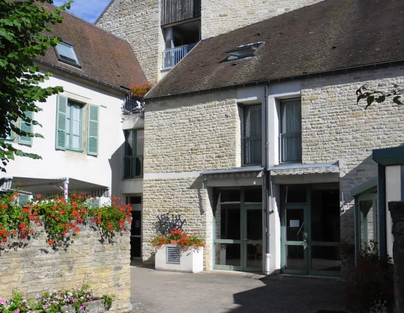 ehpad-de-l-isle-sur-serein-pole-gerontologie